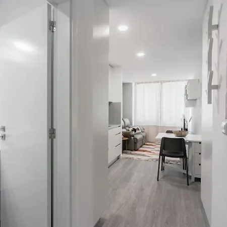 Great Location Very Boavista Апартаменты *